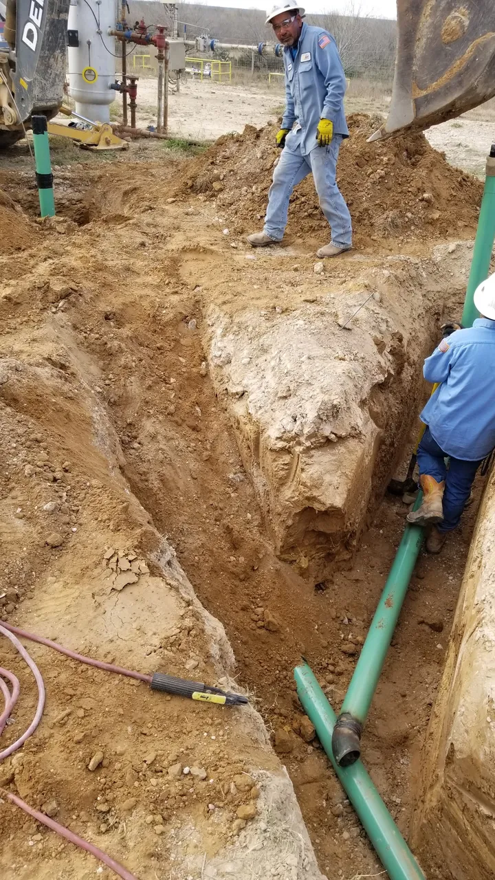 Mobile field service — pipe work in a trench
